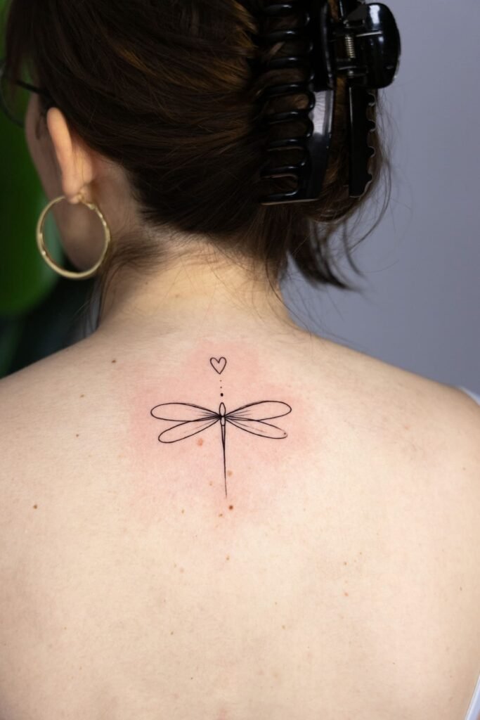 Tatuaje de línea fina en Valencia — Museum Tattoo & Art