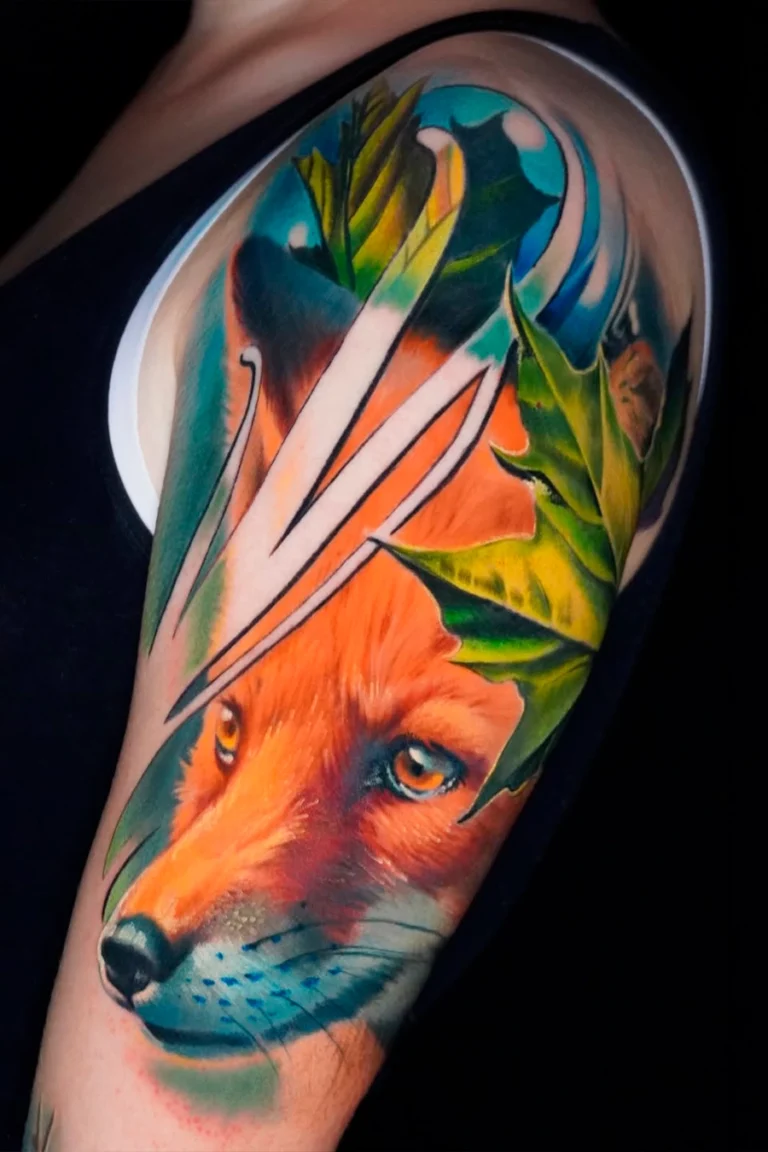Tatuaje con color por Ekaterina en Valencia — Museum Tattoo & Art