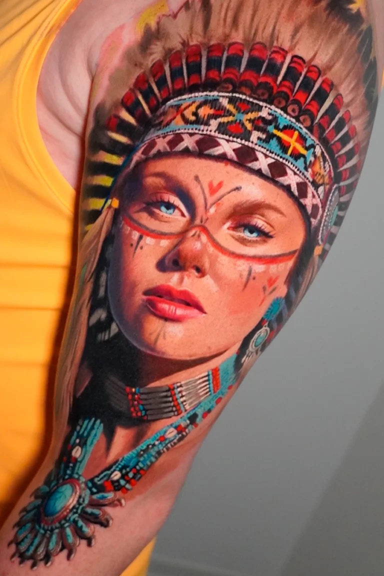 Tatuaje realista en negro y gris de Ekaterina, especialista en realismo en Museum Tattoo, estudio de tatuajes en Valencia