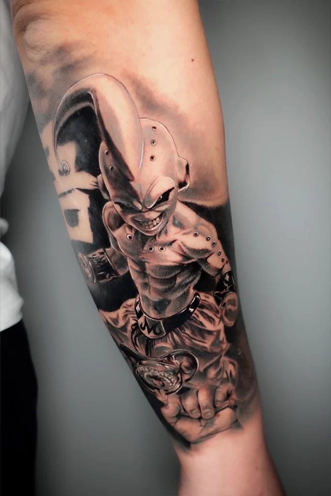 Tatuaje blackout por David Navas en Valencia — Museum Tattoo & Art